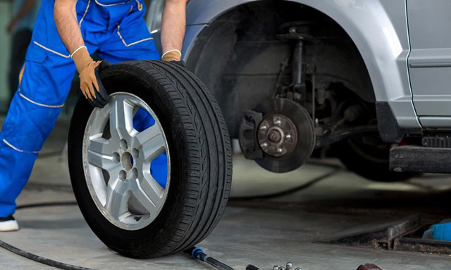 Đảo lốp ô tô: thời điểm thực hiện và cách đảo tại nhà đơn giản