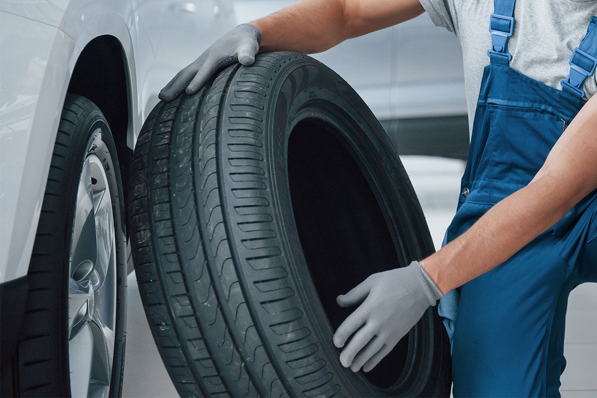 Đảo lốp ô tô: thời điểm thực hiện và cách đảo tại nhà đơn giản