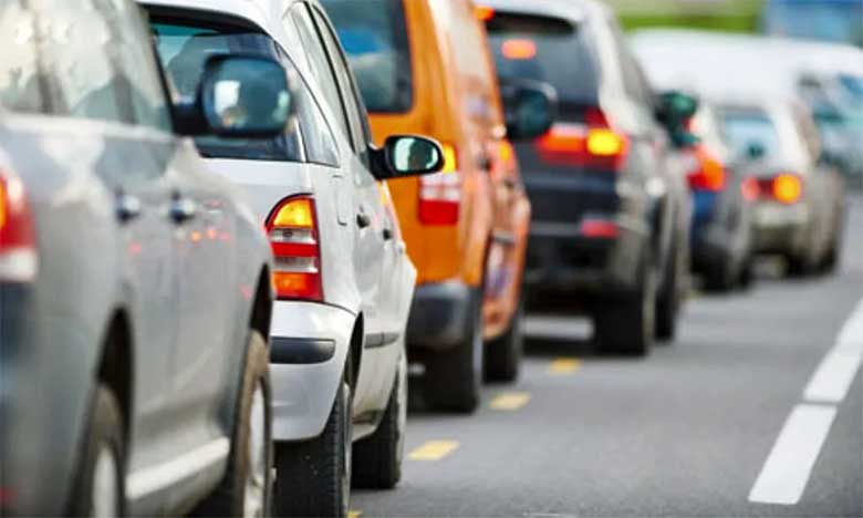 Các cách lái xe ô tô tiết kiệm xăng hiệu quả