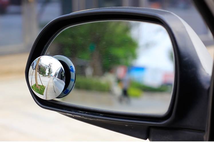 Điểm mù xe ô tô là gì? Cách hạn chế điểm mù xe ô tô khi di chuyển ở Việt Nam