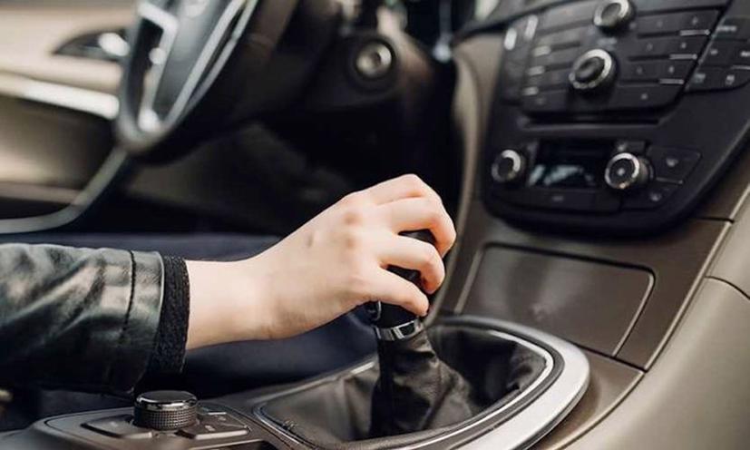 Các cách lái xe ô tô tiết kiệm xăng hiệu quả
