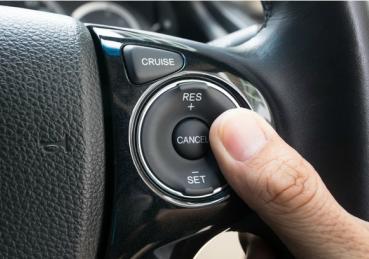 Mẹo lái xe tiết kiệm nhiên liệu với Cruise Control