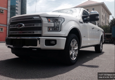 Xe bán tải hầm hố Ford F-150 Platinum 2015 về Hà Nội